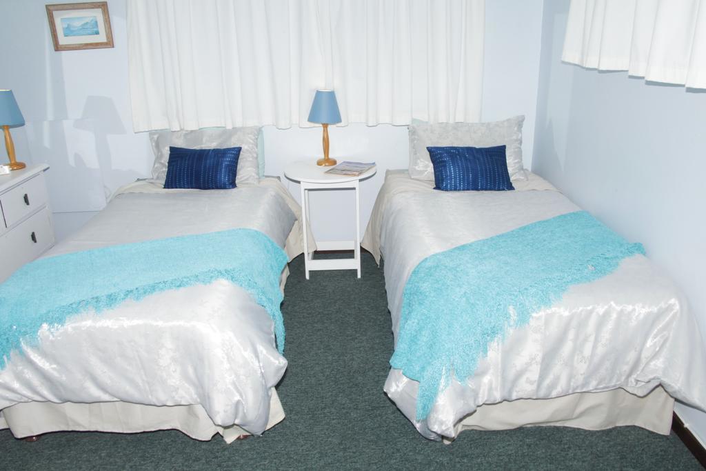 A1 Kynaston Self Catering Or Bed And Breakfast Jeffreys Bay Εξωτερικό φωτογραφία