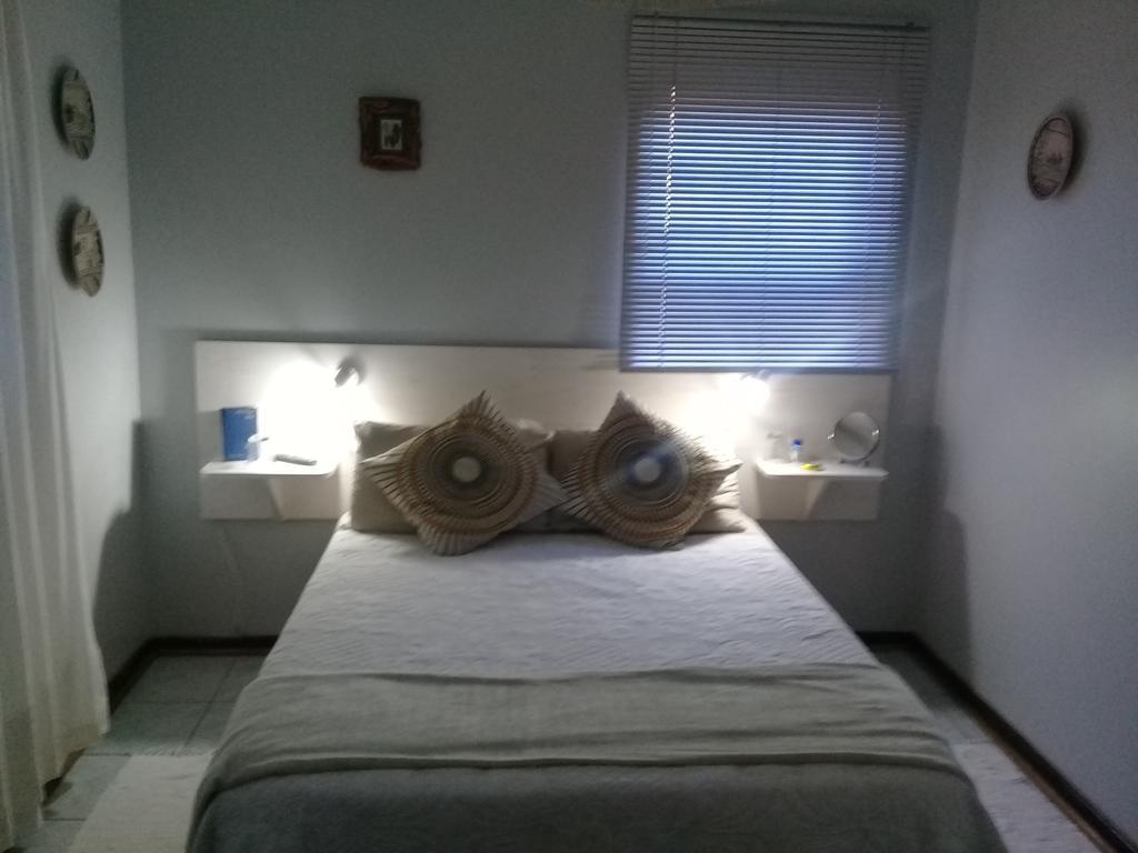 A1 Kynaston Self Catering Or Bed And Breakfast Jeffreys Bay Εξωτερικό φωτογραφία