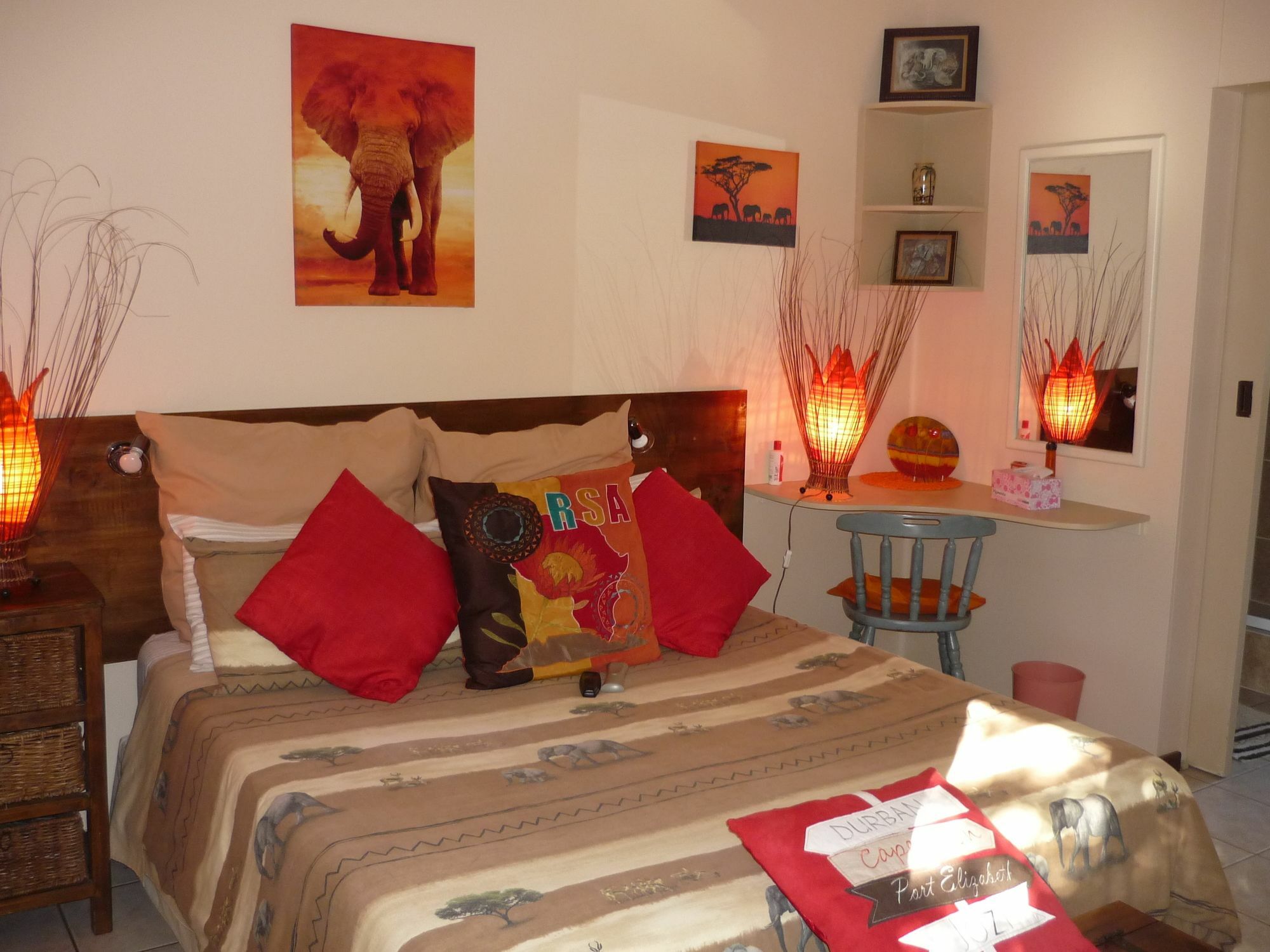 A1 Kynaston Self Catering Or Bed And Breakfast Jeffreys Bay Εξωτερικό φωτογραφία